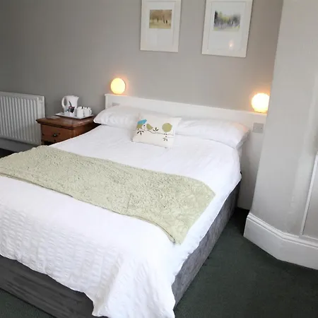 Summer Breeze 3* New Quay